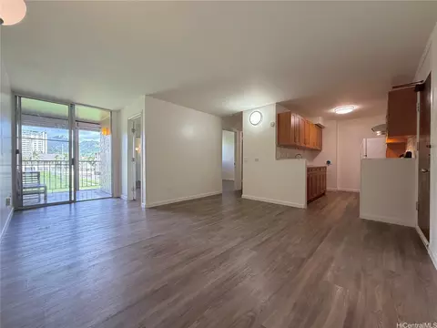 1250 Richard Ln #306, Honolulu, HI 96819