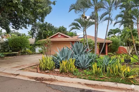 886 Mahealani St, Kihei, HI 96753