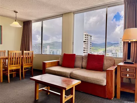 2427 Kuhio Ave #2207, Honolulu, HI 96815