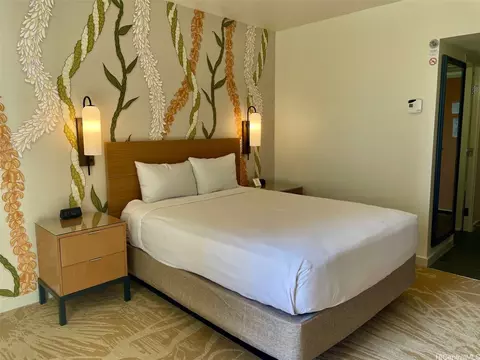 410 Atkinson Dr #957, Honolulu, HI 96814