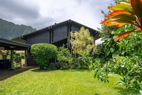 47-585 Ahuimanu Rd, Kaneohe, HI 96744