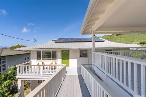 4562 Malia St, Honolulu, HI 96821