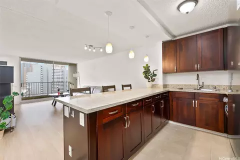 400 Hobron Ln #1705, Honolulu, HI 96815