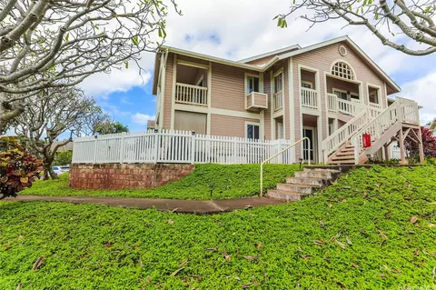 94-529 Lumiaina St #D204, Waipahu, HI 96797