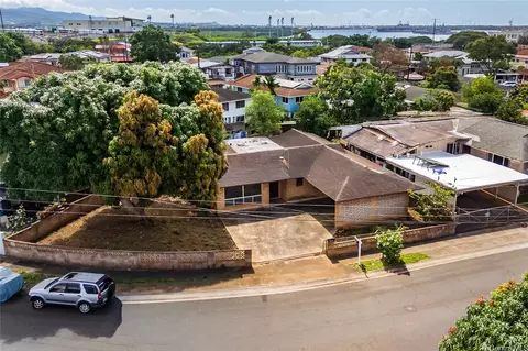 94-315 Kahuahele St, Waipahu, HI 96797