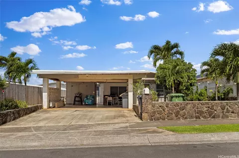537 Kekupua St, Honolulu, HI 96825