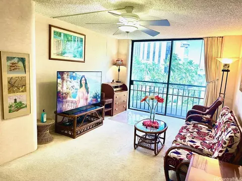 440 Seaside Ave #605, Honolulu, HI 96815