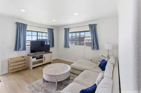 91-1040 Kaiau Ave #12F, Kapolei, HI 96707