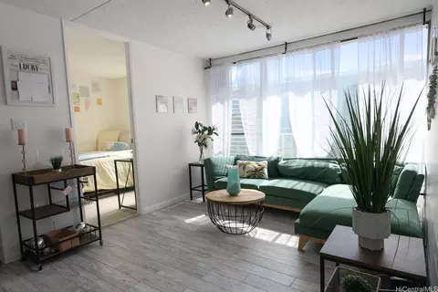 2845 Waialae Ave #321, Honolulu, HI 96826