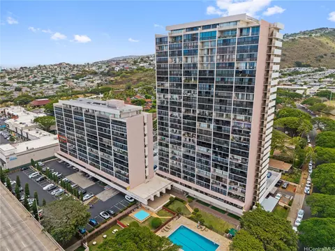 4300 Waialae Ave #B601, Honolulu, HI 96816