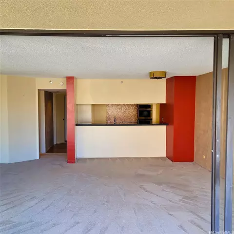 581 Kamoku St #908, Honolulu, HI 96826