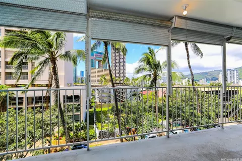 439 Keoniana St #504, Honolulu, HI 96815