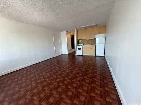 747 Amana St #2112, Honolulu, HI 96814