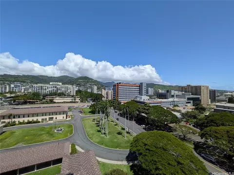 1212 Punahou St #1206, Honolulu, HI 96826