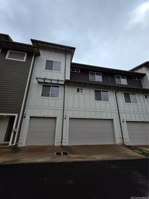 91-3575 Iwikuamoo St #503, Ewa Beach, HI 96706