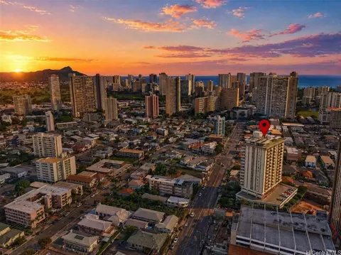 796 Isenberg St #12G, Honolulu, HI 96826