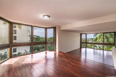 501 Hahaione St #6L, Honolulu, HI 96825
