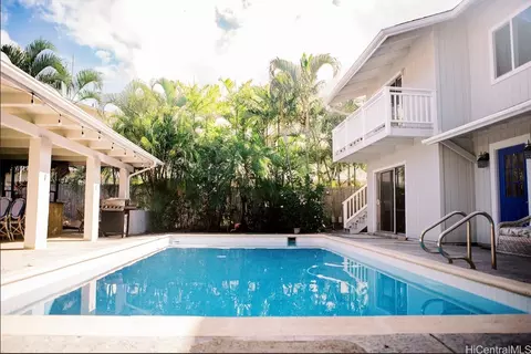952 Holoholo St, Kailua, HI 96734