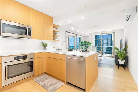 1388 Kapiolani Blvd #1807, Honolulu, HI 96814