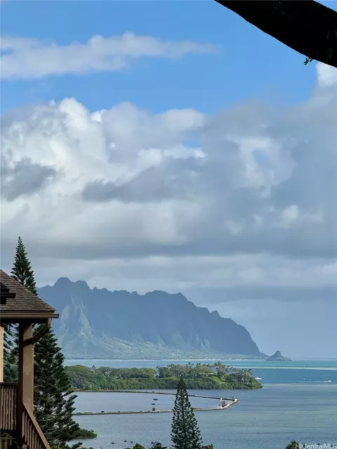 46-054 Puulena St #916, Kaneohe, HI 96744