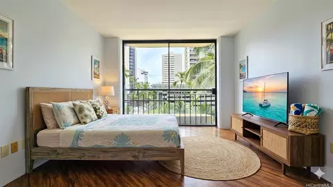 440 Seaside Ave #506, Honolulu, HI 96815