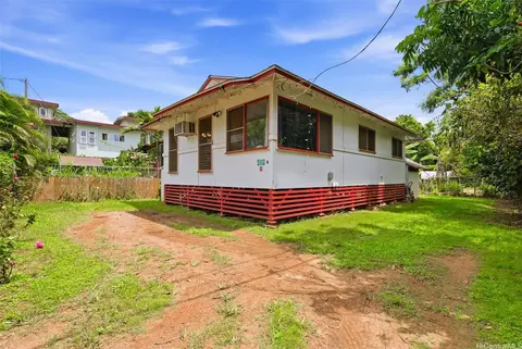 66-409 Paalaa Rd #B, Haleiwa, HI 96712