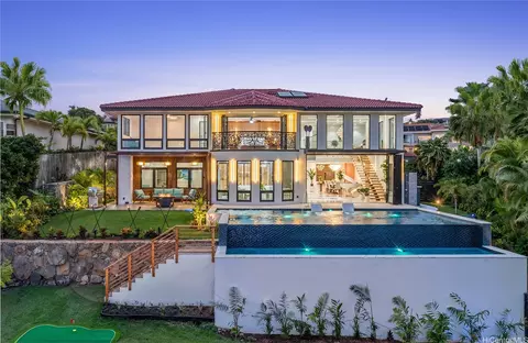 123 Waihili Pl, Honolulu, HI 96825