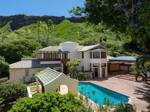 3073 Noela Dr, Honolulu, HI 96815