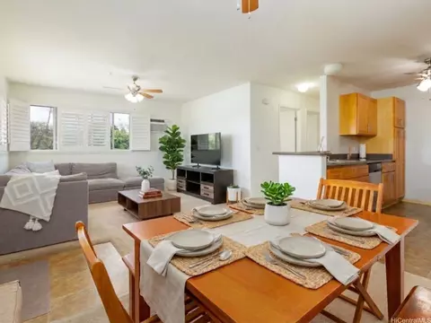 91-1011 Kamaaha Ave #402, Kapolei, HI 96707