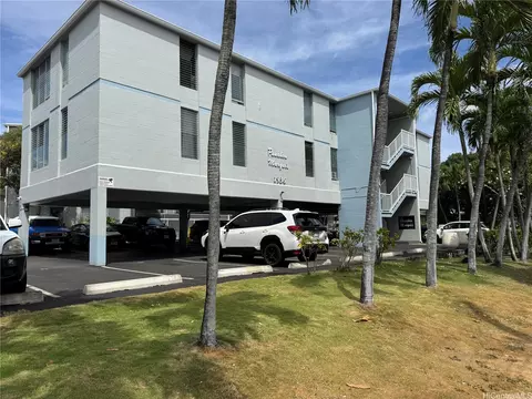 1936 Wilder Ave #201, Honolulu, HI 96822