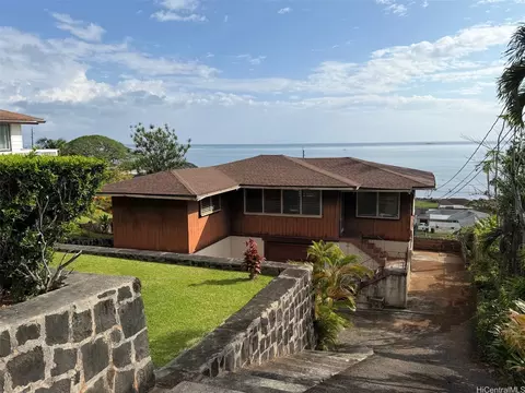 47-327 Mawaena St, Kaneohe, HI 96744