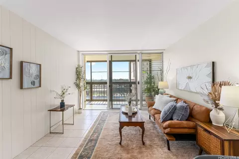 4300 Waialae Ave #A501, Honolulu, HI 96816