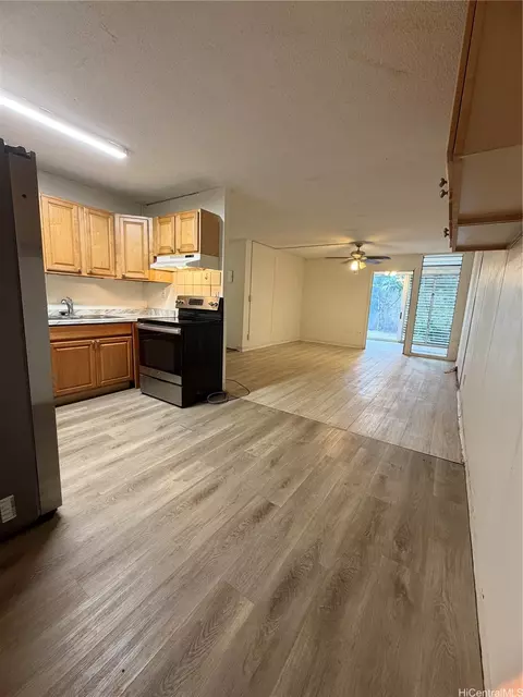 95-2048 Waikalani Pl #D106, Mililani, HI 96789