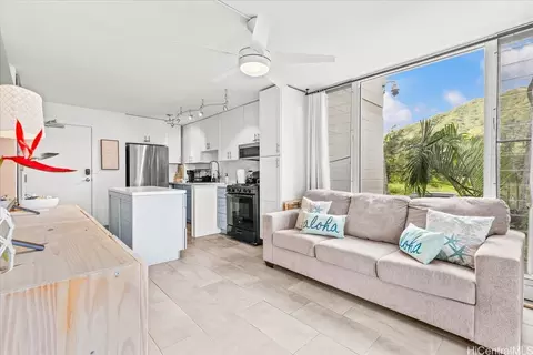 53-549 Kamehameha Hwy #201, Hauula, HI 96717