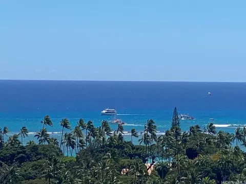383 Kalaimoku St #1608, Honolulu, HI 96815