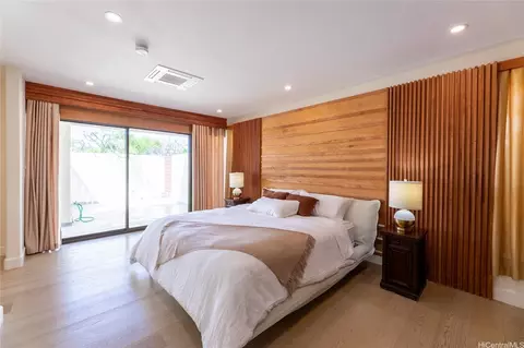 Bedroom - 1632 Ihiloa Loop, Honolulu, HI 96821 photo 1 of 4