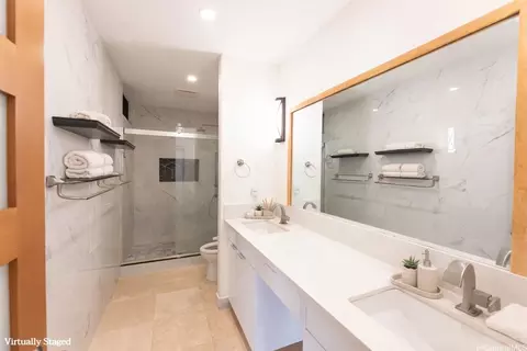 Bath - 1632 Ihiloa Loop, Honolulu, HI 96821 photo 1 of 2