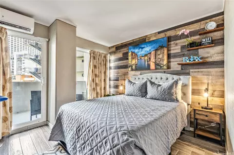 134 Kapahulu Ave #303, Honolulu, HI 96815
