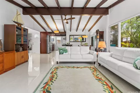 560 Paulele St, Kailua, HI 96734