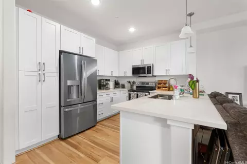 94-1188 Kalahikiola Dr #606, Waipahu, HI 96797