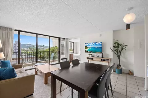201 Ohua Ave #611, Honolulu, HI 96815