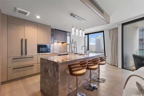1000 Auahi St #1310, Honolulu, HI 96814