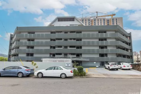 855 Makahiki Way #207, Honolulu, HI 96826