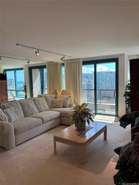 1888 Kalakaua Ave #3106, Honolulu, HI 96815