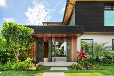 4543 Aukai Ave, Honolulu, HI 96816