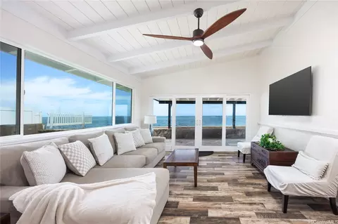 68-695 Farrington Hwy, Waialua, HI 96791