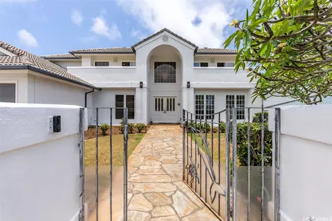 1025 Hanohano Way, Honolulu, HI 96825