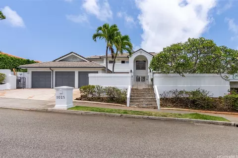 1025 Hanohano Way, Honolulu, HI 96825