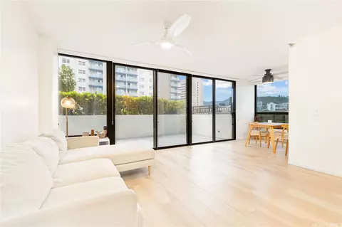 876 Curtis St #605, Honolulu, HI 96813