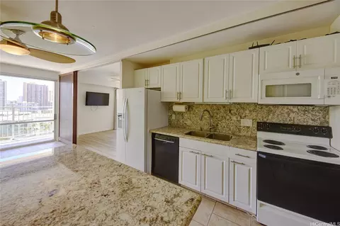1655 Makaloa St #1807, Honolulu, HI 96814